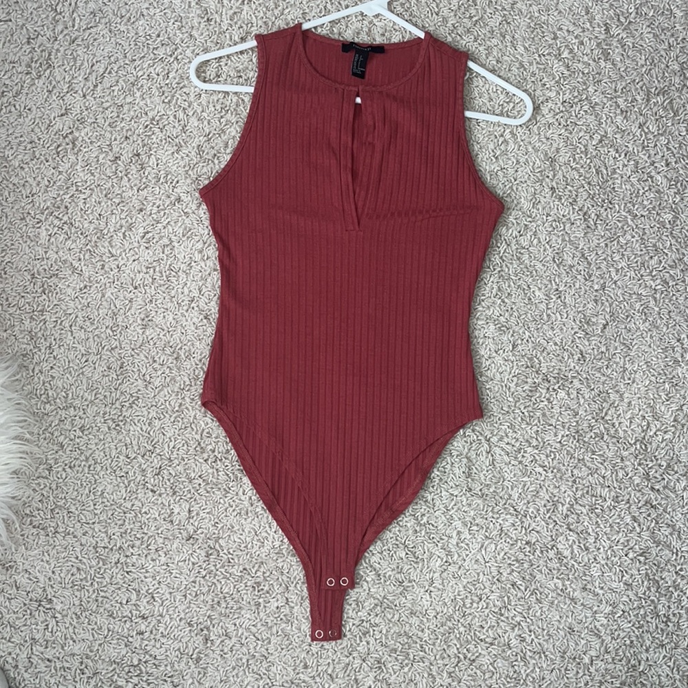 Forever 21 mauve rusty pink sleeveless bodysuit Womens US size small